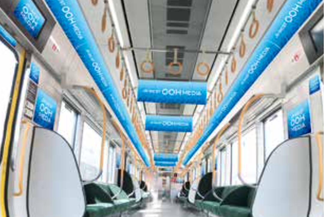 JR西日本 ADトレイン（環状線/普通電車323系 女性専用車）車両ジャック